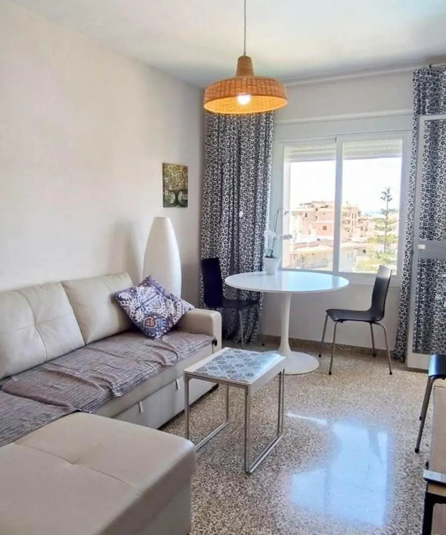 Luminoso Apartamento Playa Torrecilla. Con Piscina Nerja